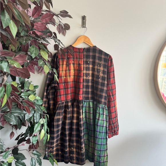Teddy Fresh Multicolor Plaid Garment - Picture 9 of 10